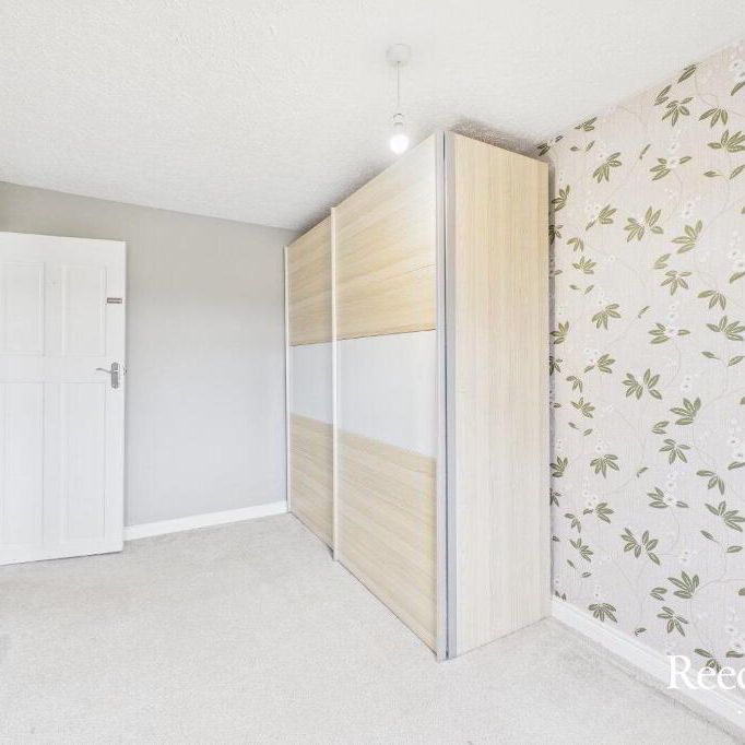 35 Drumadoon Drive, Dundonald, Belfast, BT16 2LZ - Photo 1