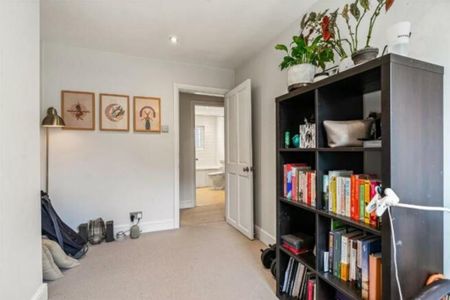 3 bedroom terraced house to rent - Photo 2