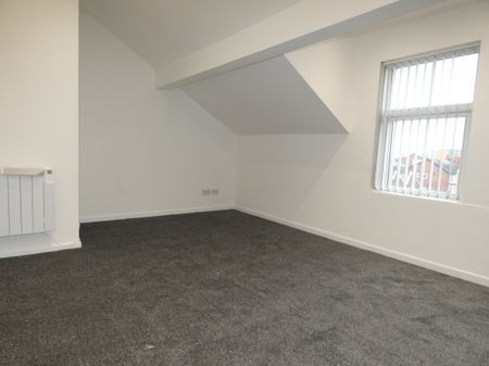 Palatine Road Flat 4 - Photo 4