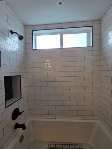 Willow Point lower level Duplex (Utilities included) (Campbell River) - Photo 5