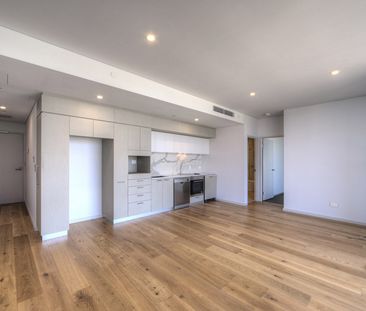 LUXURY 1 BEDROOM APARTMENT - Photo 4