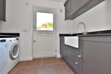 Bullocks Lane, Great Canfield, CM22 - Photo 5