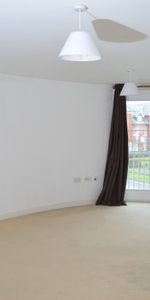 2 bed, 2 bath flat available - Downham Boulevard, IP3 - Photo 4