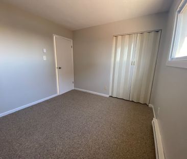 For Lease - 173 Park Avenue Unit# 2, Carleton Place, Ontario - Photo 3