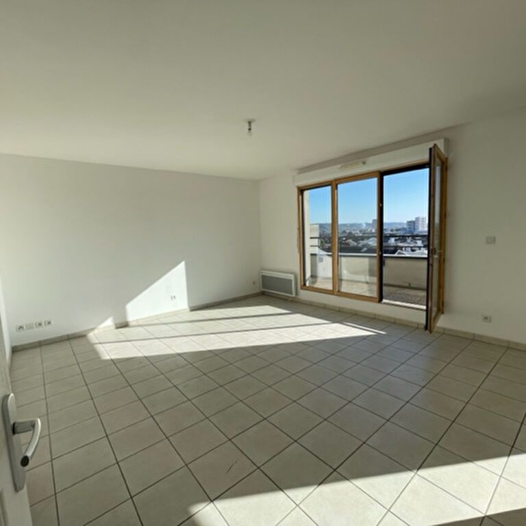 Location Appartement 3 pièces 68m² - Photo 1