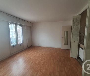 Location Appartement 1 pièce 30m² FONTAINEBLEAU 77300 - Photo 2