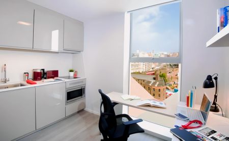 Comfy studio close to Manchester Oxford Road train station - Photo 5