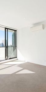 Fantastic Southbank Living In The Tiara Building! - Photo 3