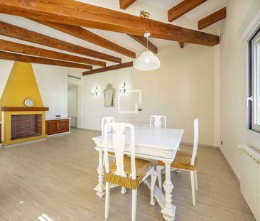 Recently renovated penthouse with 2 large terraces for rent at the ... - Photo 3