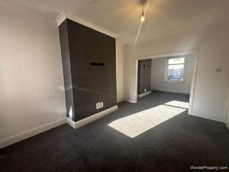 3 bedroom property to rent in Grimsby - Photo 3