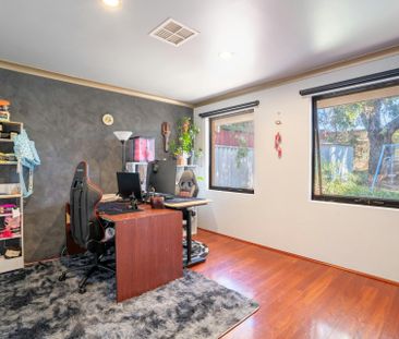 4x2 with extra kitchenette Pool servicing included. - Photo 4