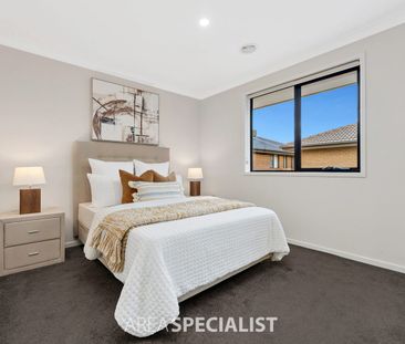Comfortable Family Living in a Convenient Keysborough Location - Photo 6