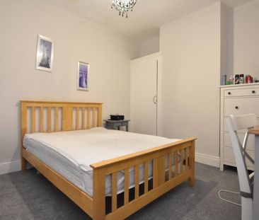 5 bedroom terraced house to rent - Photo 5