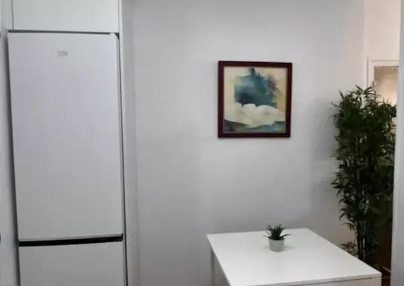 Calle de Cavanilles, Madrid, Community of Madrid 28007