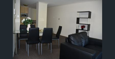 Comfort Apartment in Prime Location - Photo 2