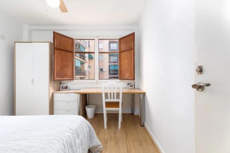 Calle Almácera, Valencia, Valencian Community 46017 - Photo 2