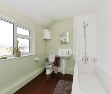 3 bedroom terraced house to rent - Photo 2
