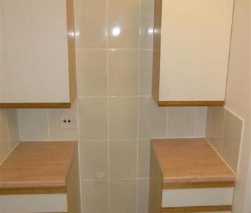 1 bedroom retirement property to rent - Photo 4