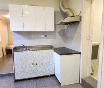 Rear Flat 2/At King Georges Road, Penshurst, NSW 2222 - Photo 5