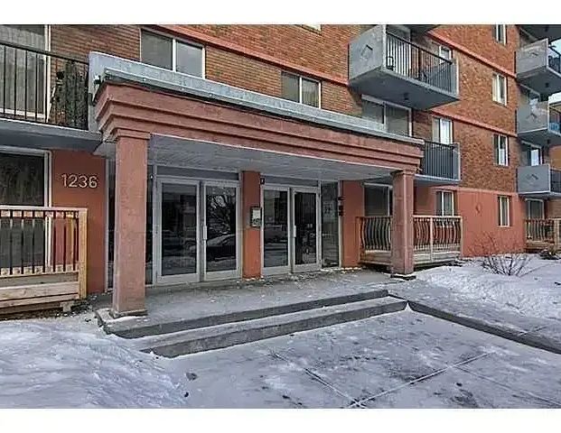 Quiet CONNAUGHT CONDO FOR RENT - Available now | 1236 15th Avenue SW, Calgary - Photo 1