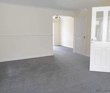 3 bedroom property to rent in Woodbridge - Photo 2