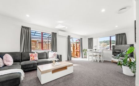 19 Phar Lap Grove, Trentham - Photo 2
