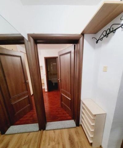 Tineretului etaj 4 semidecomandat - Fotografie 5