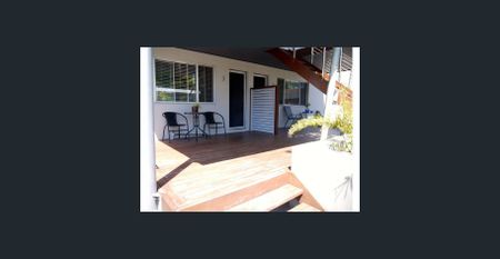 2 Bedroom Unit Close to the Beach with Own Car Spot - Photo 4