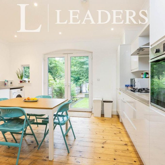 3 bedroom terraced house to rent - Photo 1