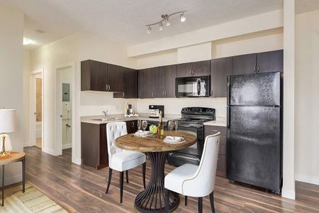 Premier Suite - 2 Bedroom - Photo 5