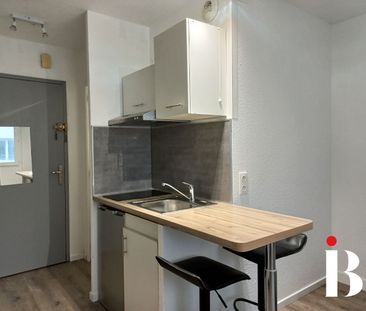 Location Appartement 1 pièce 17m² NANTES 44000 - Photo 2