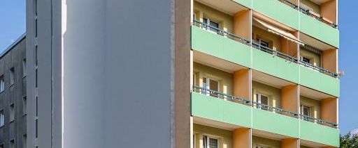 Mit WBS - 1 Raumwohnung mit Badewanne und Balkon, Fahrstuhl vorhanden - Foto 1