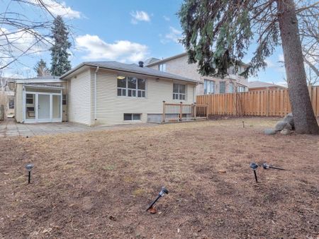 For Lease - 49 Viamede Crescent Unit# Basement, Toronto, Ontario - Photo 3