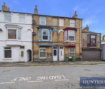 1 bedroom in a house share to rent - Photo 3