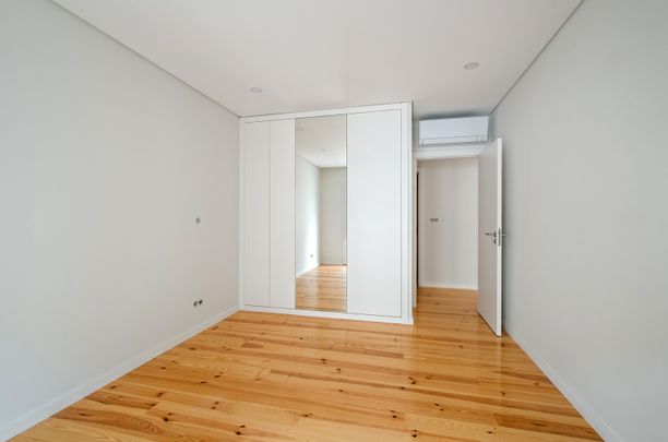 Apartamento T4 novo a estrear para arrendamento em São João do Estoril, Cascais - Photo 1