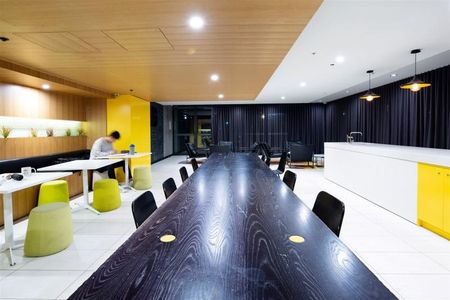 CONTEMPORARY LIVING! - Photo 2