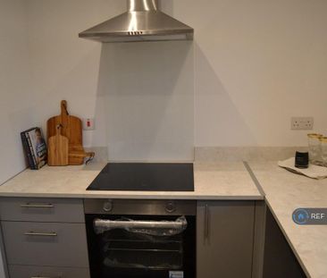 2 bedroom flat to rent - Photo 6