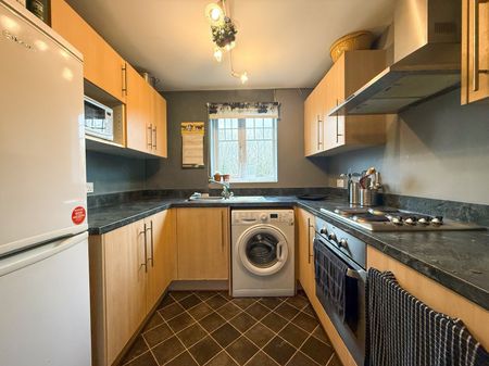 2 bedroom apartment to rent - Photo 4