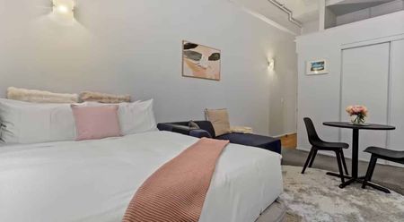 Fully Furnished CBD Studio – Walk to Queen Street - Photo 5