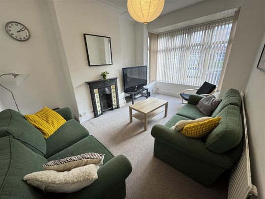 Newport Gardens, Burley, LS6 3DA, Leeds - Photo 1