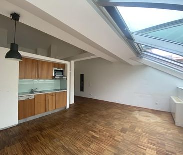 Klimatisiert: Lichtdurchflutete 2-Zimmer DG-Wohnung nahe Donaukanal - Photo 4