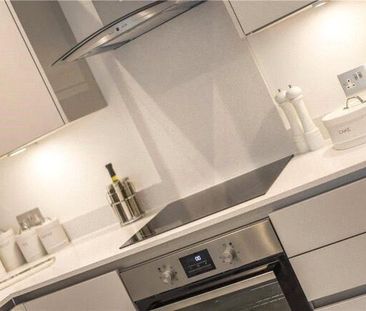 2 bedroom penthouse to rent - Photo 6