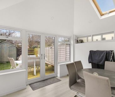 2 bedroom terraced house to rent - Photo 3