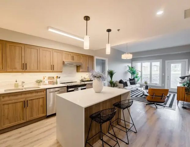 The Prestige | 1025 Templeton Avenue, Winnipeg - Photo 1