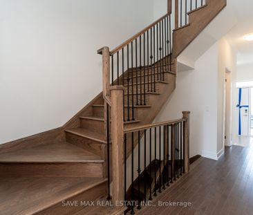 For Lease - 1082 Thompson Drive, Oshawa, Ontario - Photo 5