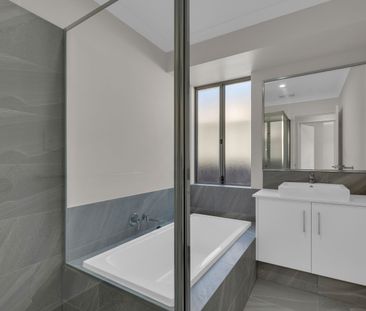 Newly Built Four Bedroom Home in Baldivis - Photo 6