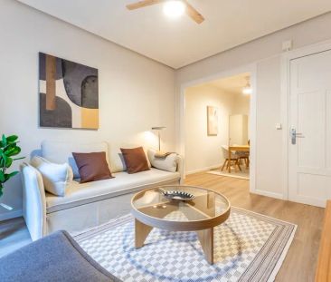 Alquiler de piso en Calle Salud, 12 - Photo 6