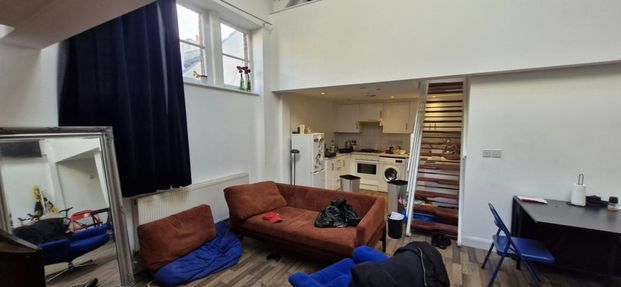 2 bedroom flat to rent - Photo 1