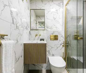 3 bedroom flat to rent - Photo 6