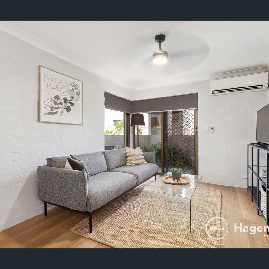 Charming ground-Level 2x1 Apartment with Pool & Tennis Court Access - Photo 1